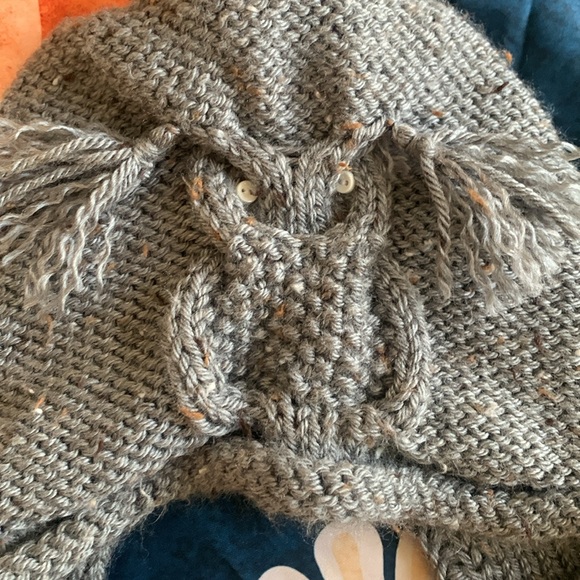 Hand-Knit Owl Hat - Picture 2 of 3